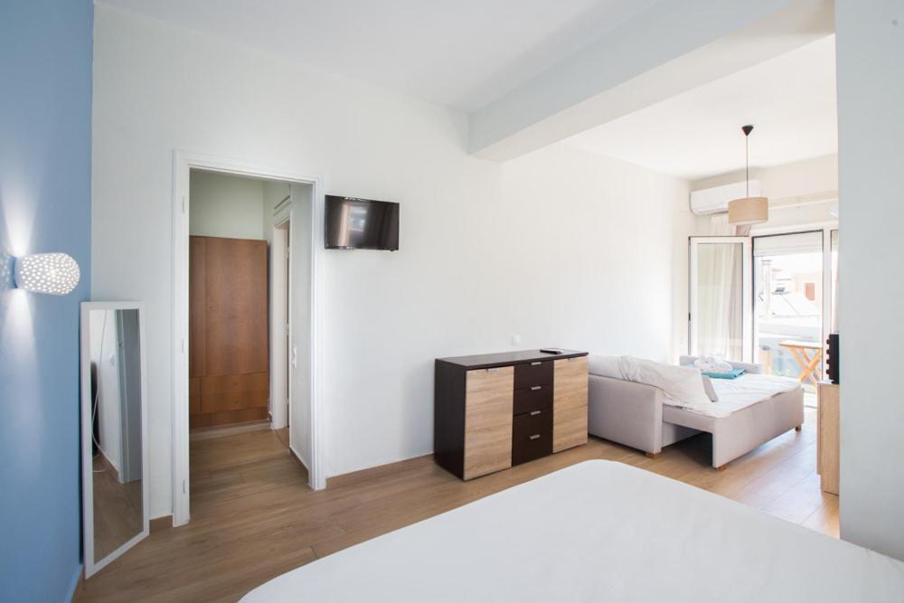 ريثيمنو Theo Apartments المظهر الخارجي الصورة