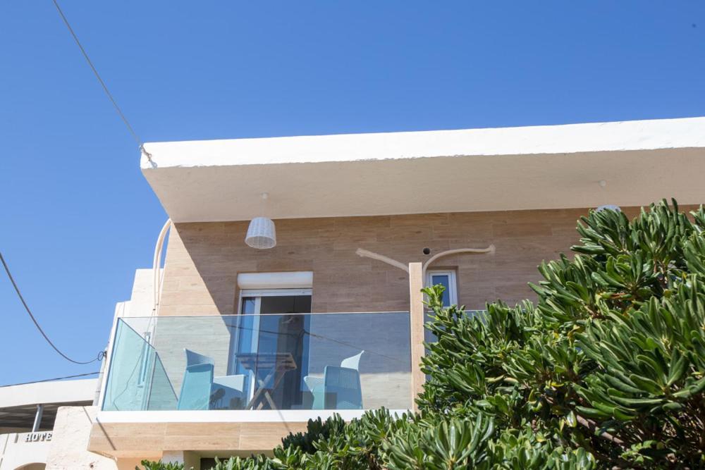 ريثيمنو Theo Apartments المظهر الخارجي الصورة