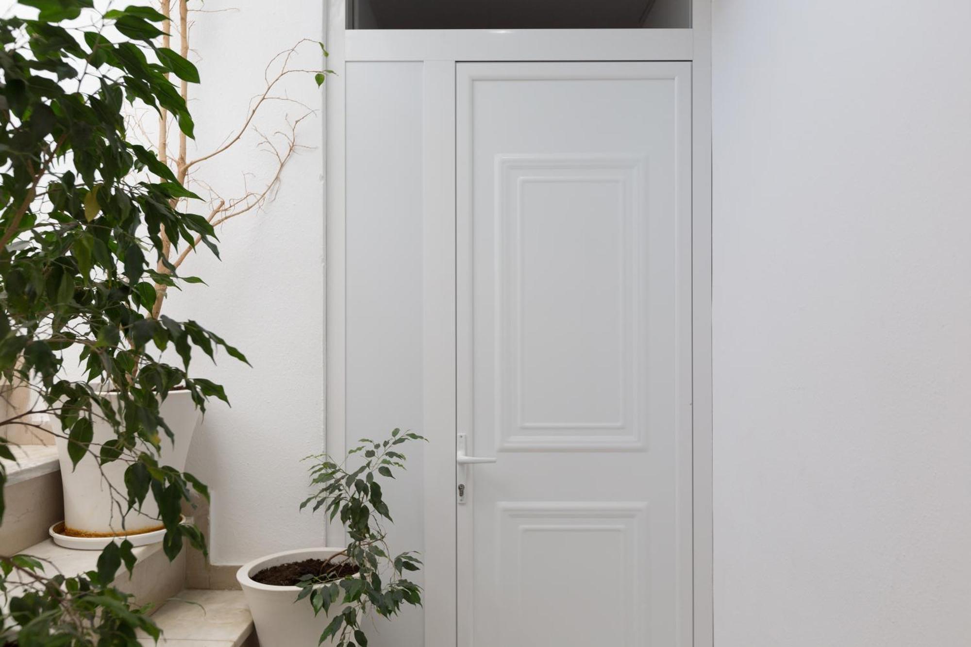 ريثيمنو Theo Apartments المظهر الخارجي الصورة